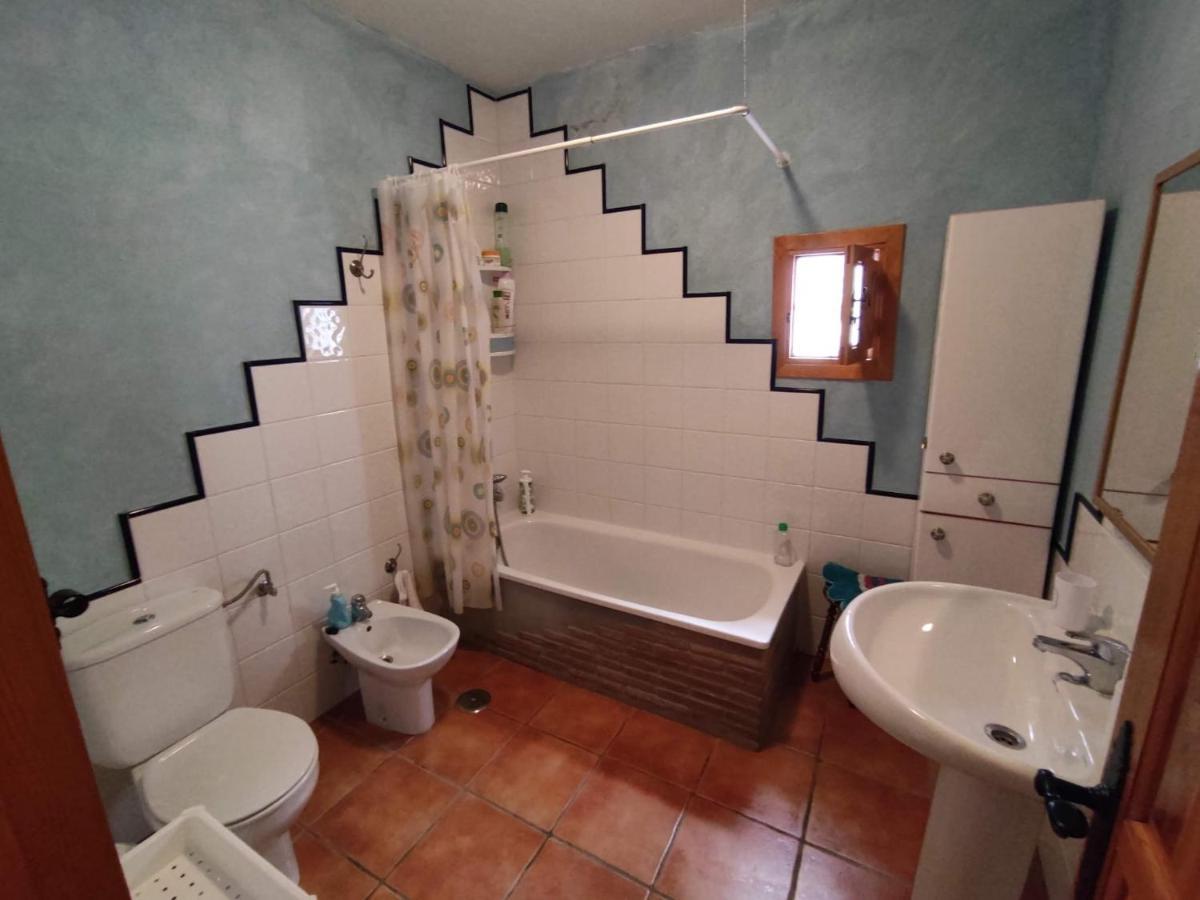 Casa Petra : Bonita Casa Rural En Yunquera Zewnętrze zdjęcie