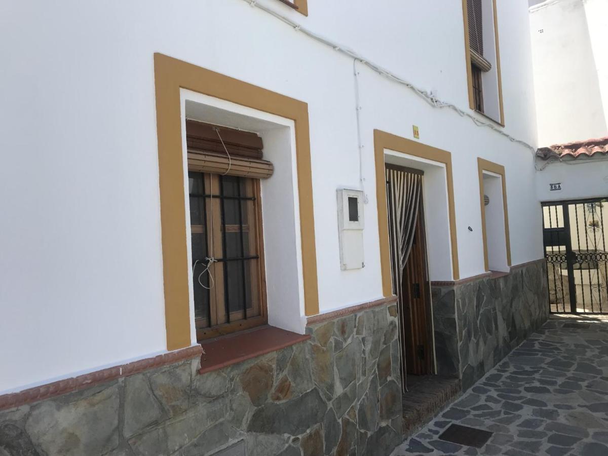 Casa Petra : Bonita Casa Rural En Yunquera Zewnętrze zdjęcie